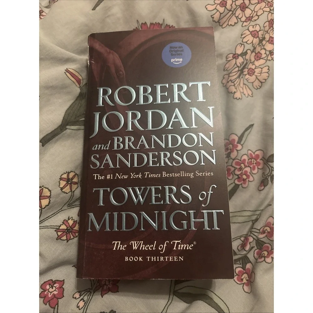 Towers of Midnight: Book Thirteen of The Wheel of Time - mass market paperba...
